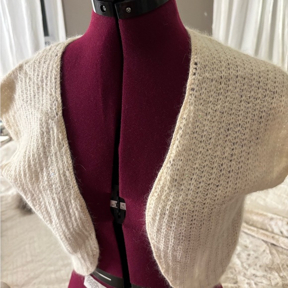GAP Bolero Style Fuzzy Cableknit Sweater w Clear Sequins. Vintage 90’s. Large - Picture 1 of 8